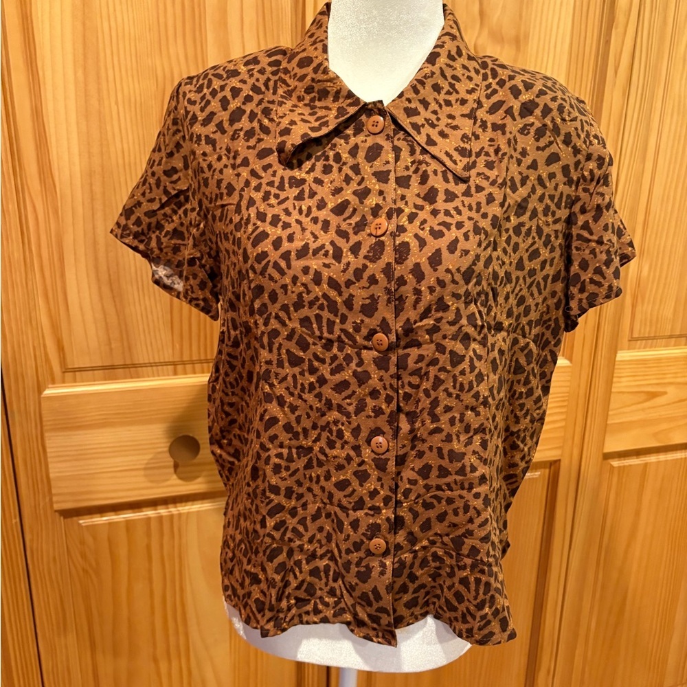 California Krush Cheetah Print Button-Up Blouse Vintage